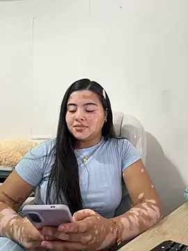 AlessiaBloom_'s Live XXX Chat