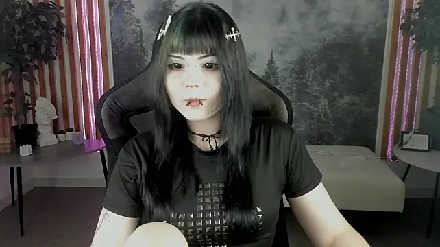 Yuvelli Live XXX-Chat