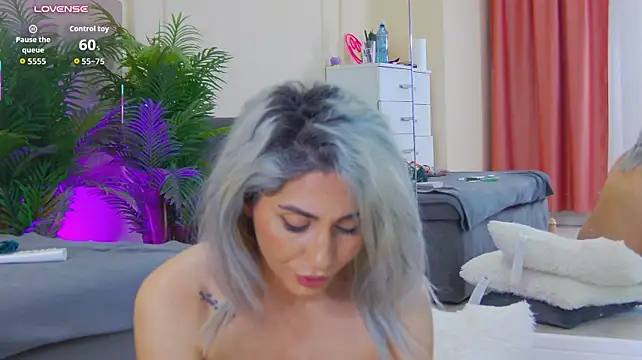 CelineMeyerr Live XXX-Chat