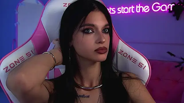 BeverlyMost Live XXX-Chat
