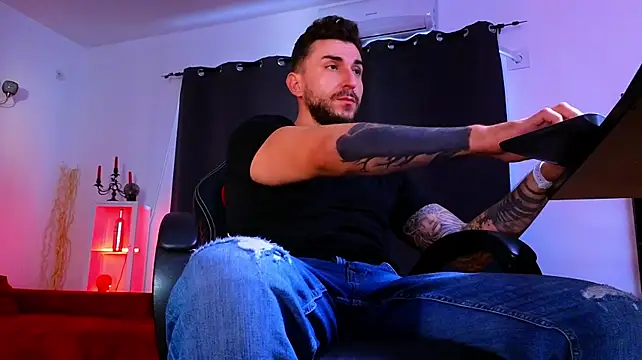 Živý XXX chat MightyAaron66