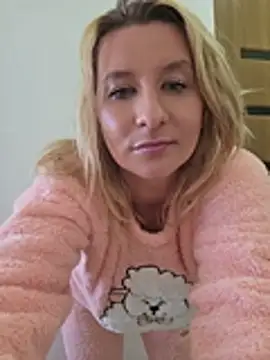 KaylinJan Live XXX-Chat