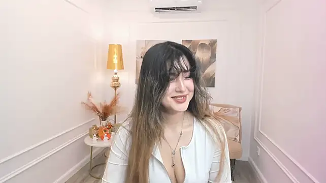 AnneTLi's Live XXX Chat