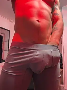 XXX chat uživo modela MR_MUSCLE