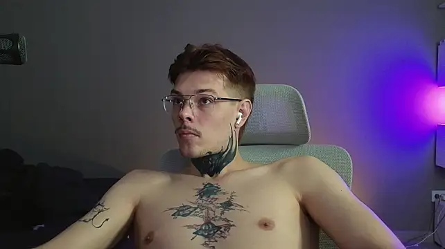 DENIS_HERE Live XXX-Chat