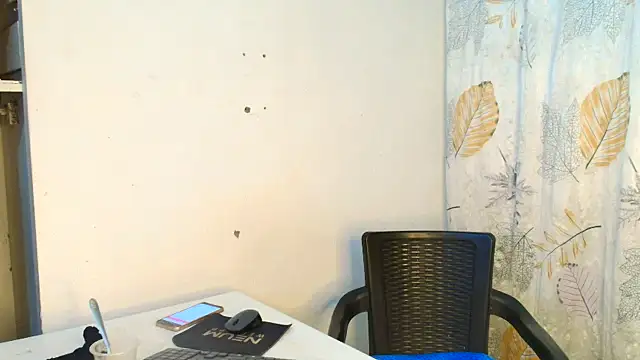 Oh_Tique Chat XXX live