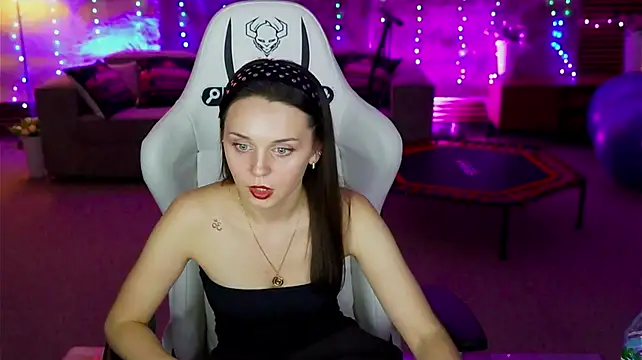 Olivia054_Sweet XXX чат на живо