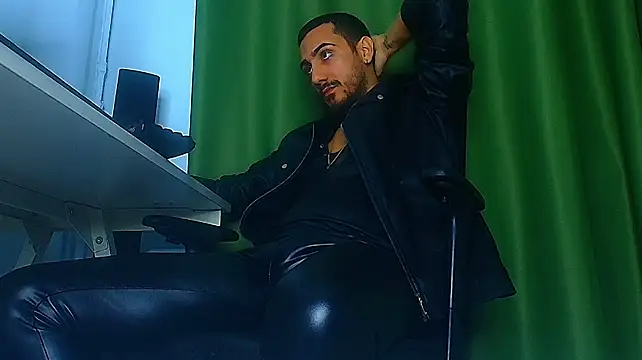 Chat XXX Live ArroganceKING