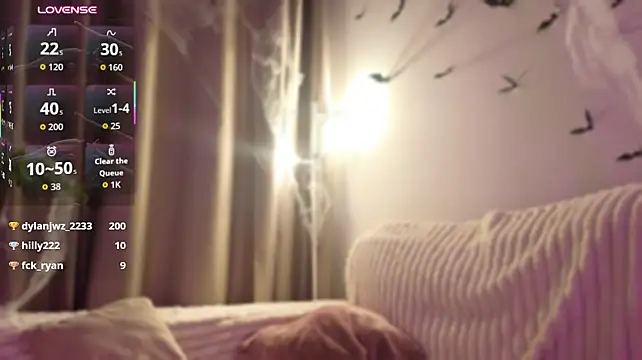 queenneee's Live XXX Chat