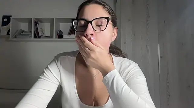 XXX chat uživo modela rubymoonv