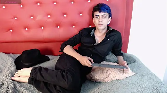 Chat +18 de noah_bluex ao vivo