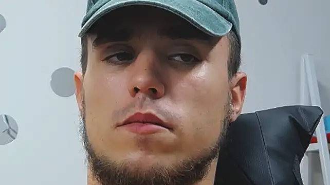 Avgust__ – Naživo XXX chat