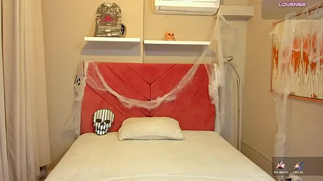 Chat +18 de Yintaish ao vivo
