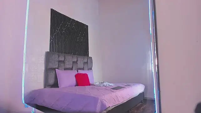 Liamsubtle01's Live XXX Chat