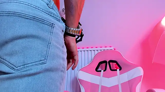 Radly_Andrew XXX чат на живо