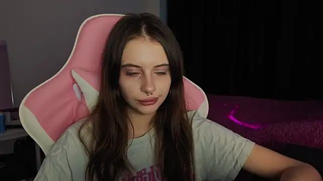 evvaavve's Live XXX Chat