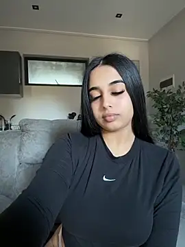 LilMisIndianx's Live XXX Chat