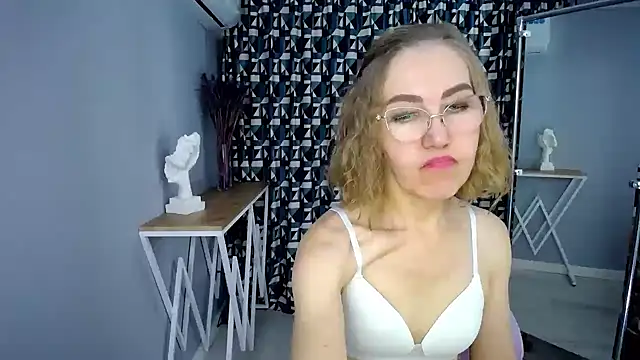 Chat XXX ao vivo de queen_a_n_i