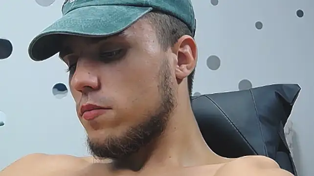 Avgust__ – Naživo XXX chat