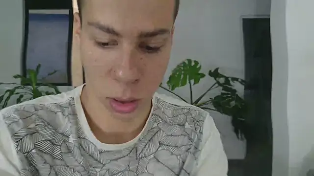 Chatroom XXX en direct de grey___27