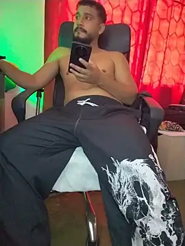 BadboyX333のライブXXXチャット