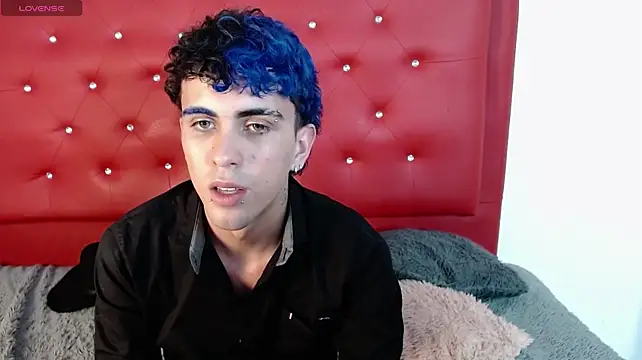 noah_bluex Chat XXX in diretta