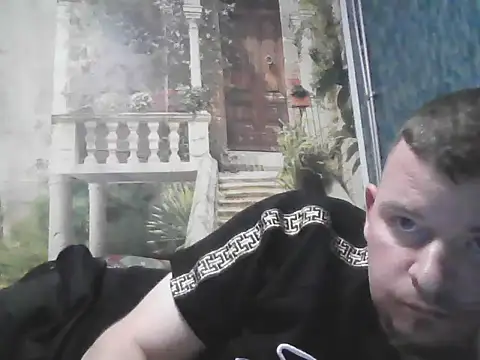 Cucuredred Webcam show