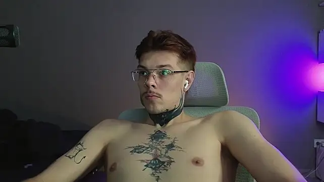 Онлайн чат XXX DENIS_HERE