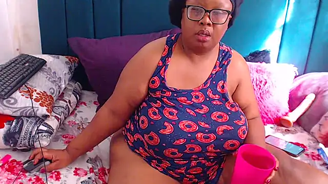 Chat XXX ao vivo de BUSTYTUMIXX23