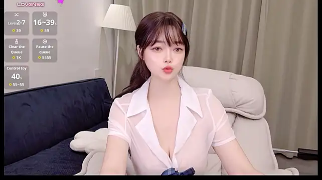 uikyy1's Live XXX Chat
