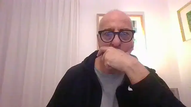 Show modela ANONIMO7735 na web-kameri