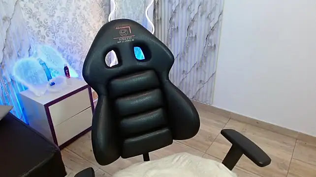 Онлайн чат XXX OLIIVER_TAY