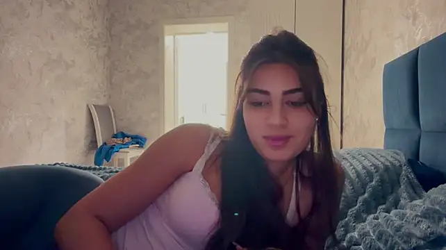 Marnera Chat XXX live