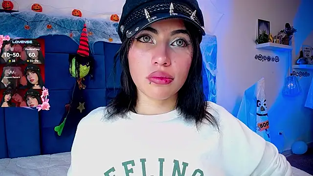 Raven_Blue_'s Live XXX Chat