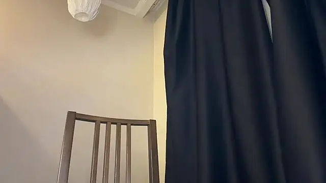 AllineSkrobacki's Live XXX Chat