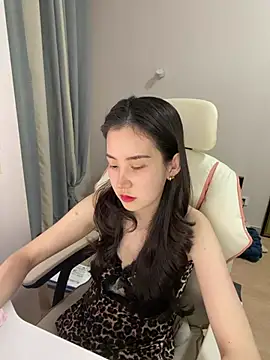 gigi_UwU_ Live XXX-Chat