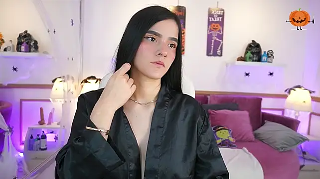 ConnyJenner Chat XXX live