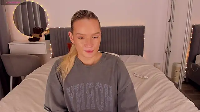 CassieRayss – Naživo XXX chat