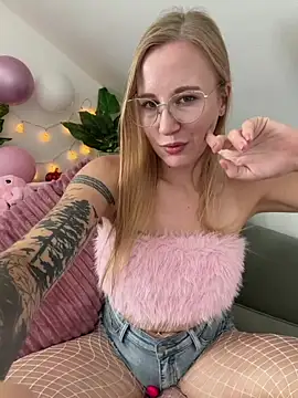 marie_hardon Adlı Modelin Canlı XXX Sohbeti