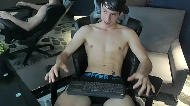 TheGhostforeeonss' Live XXX Chat