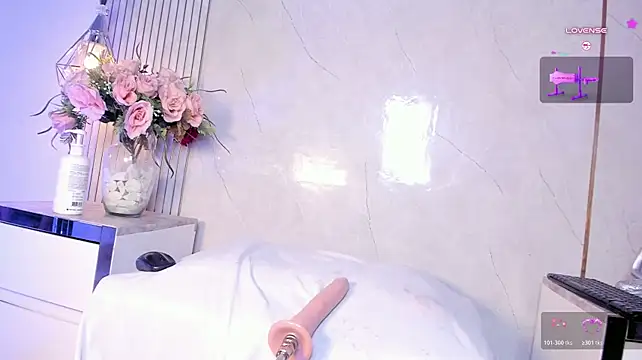 PeachMonroe Chat XXX live