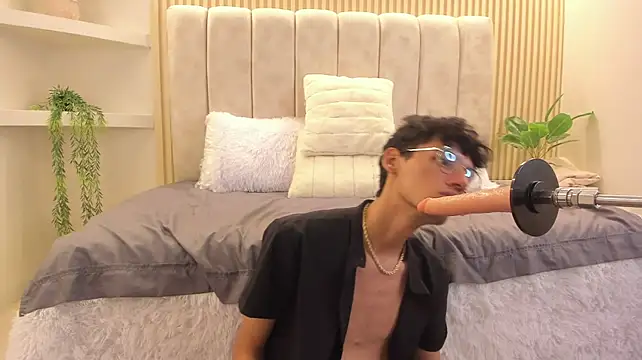 Chat XXX en directo de Ethan_Kay