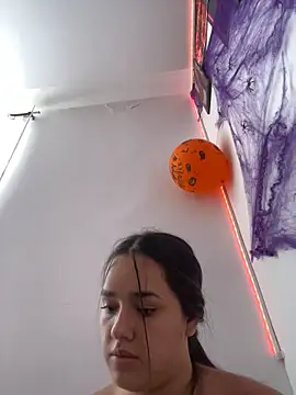 Luciaparker03 라이브 XXX 채팅