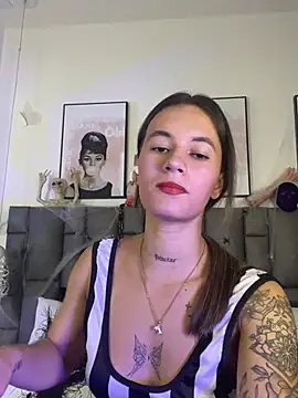 Chatroom XXX en direct de JuliaColemann