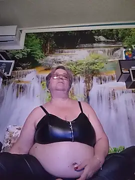 Czat XXX na żywo – QueenPammy1