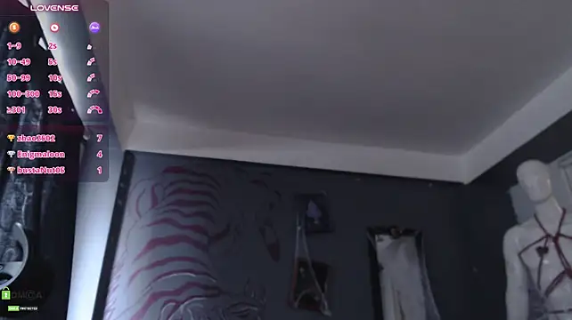 XXX chat uživo modela Regina_Iris