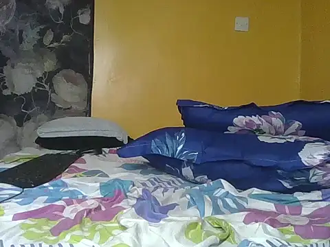 Pink_pussy_- Adlı Modelin Canlı XXX Sohbeti