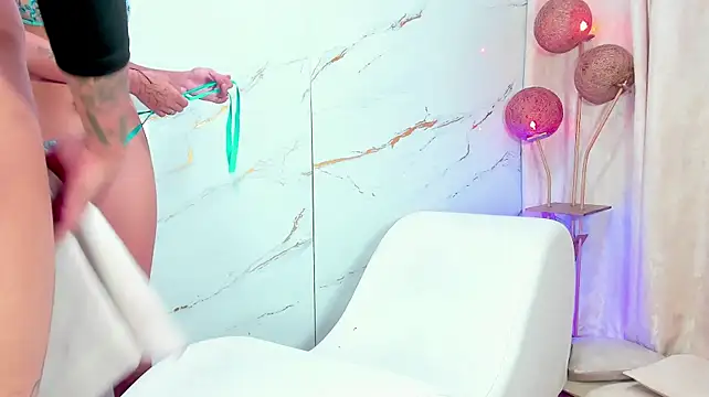 Онлайн чат XXX AmazingOrgasm