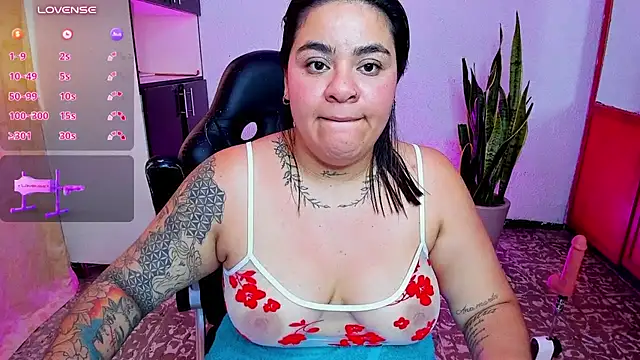 camilita_hurtadoo 即時 XXX 聊天