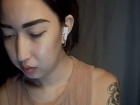XXnaughty_08XX 即時 XXX 聊天